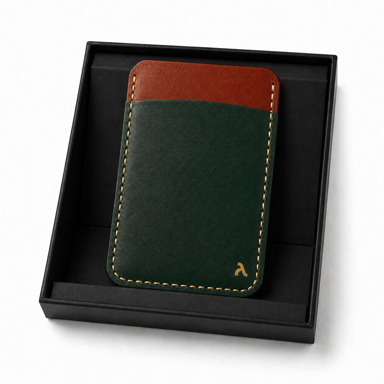 The Vanguard Card Sleeve – Forest Green