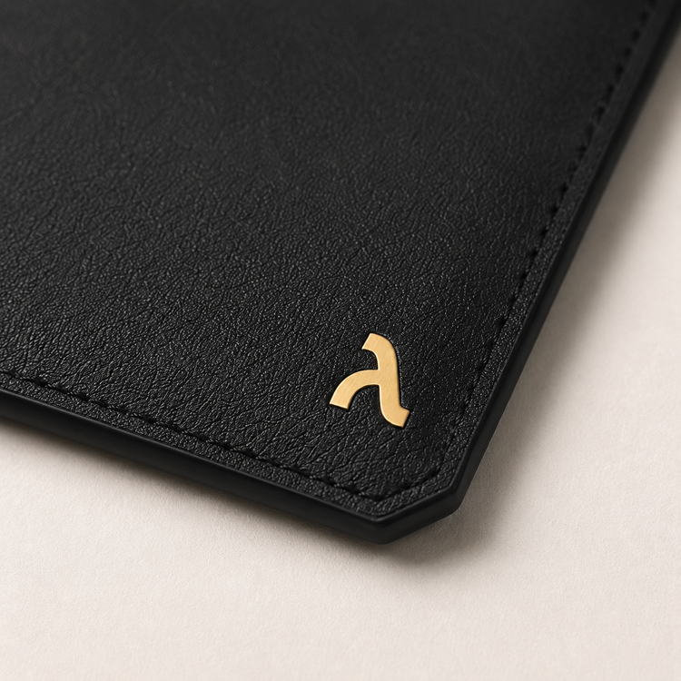 The Ascend Card Holder – Onyx Black